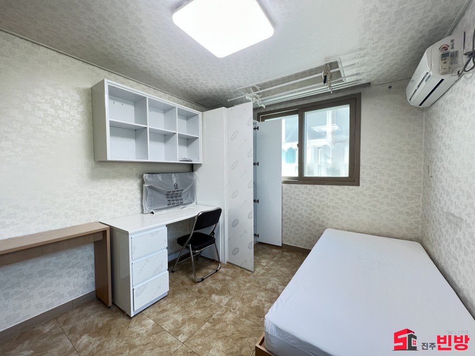 경남 진주시 칠암동 38-4 # S급 매물 # 칠암동 원룸 딱 1분에게만 저렴하게 드려요 월세 매물번호 16160 사진 1