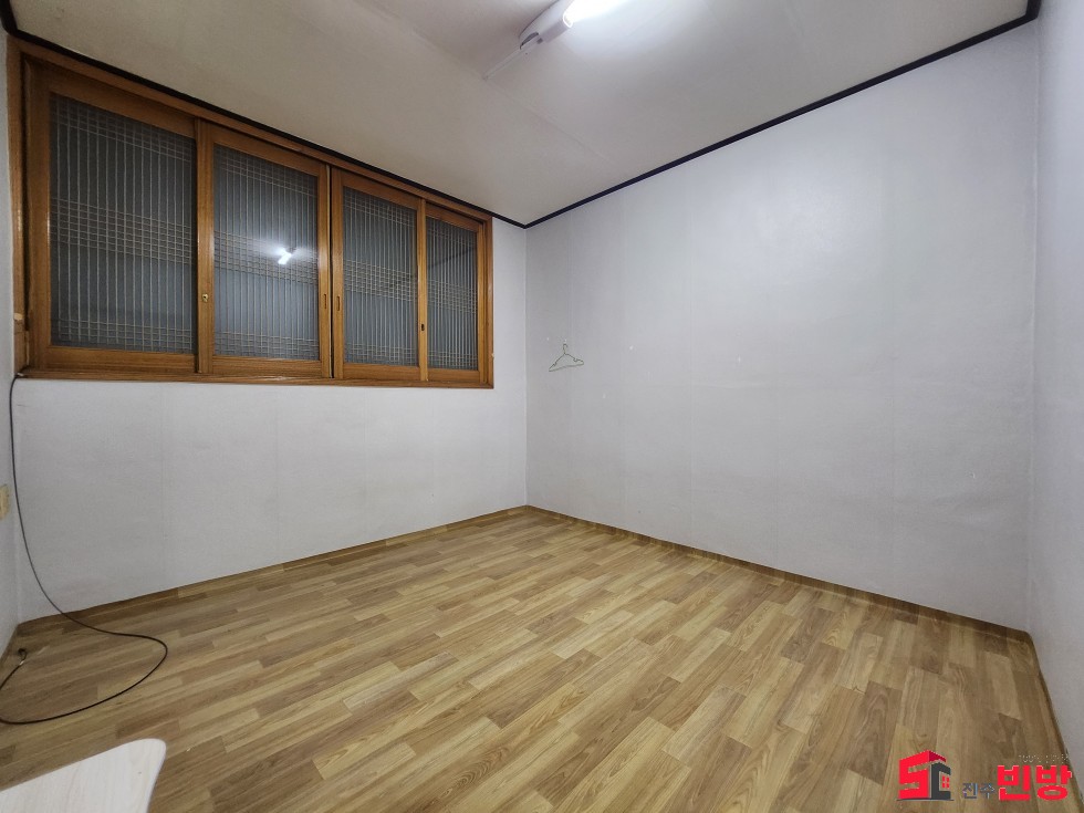 경남 진주시 칠암동 100-20 ★경상대병원 도보1분★ 저렴한 옵션있는 넓은투룸 임대 월세 매물번호 16921 사진 3