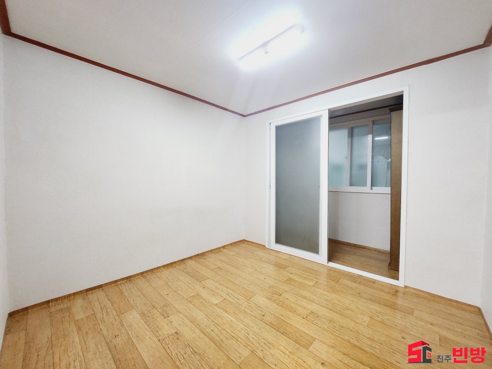 경남 진주시 칠암동 514-9 #칠암동 세무서부근# 넓은 운동장크기 풀옵션 월세 투룸 임대 월세 매물번호 16917 사진 6