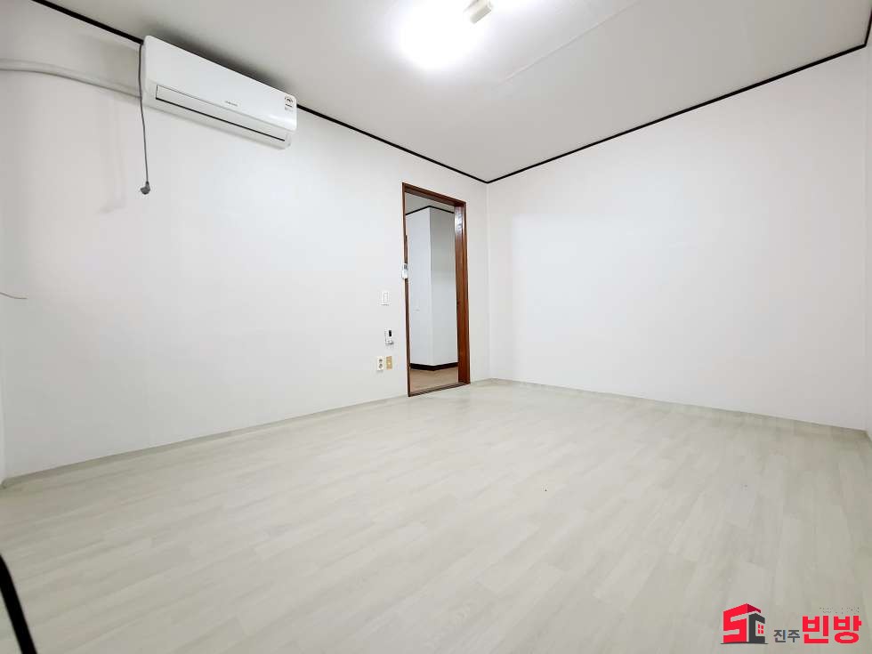 경남 진주시 칠암동 39-4 K 넓은 집에서 가성비 넘치게 살수 있는 고향같은 투룸입니다^^편안하게오세요&^^& 월세 매물번호 11613 사진 4