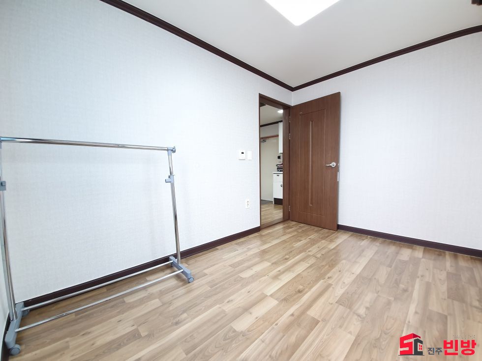 경남 진주시 상봉동 상봉동 1093-29 ※1+1 초저가※★ 상봉한주아파트 1분~~ ★ 추천방~! 월세 매물번호 12242 사진 7