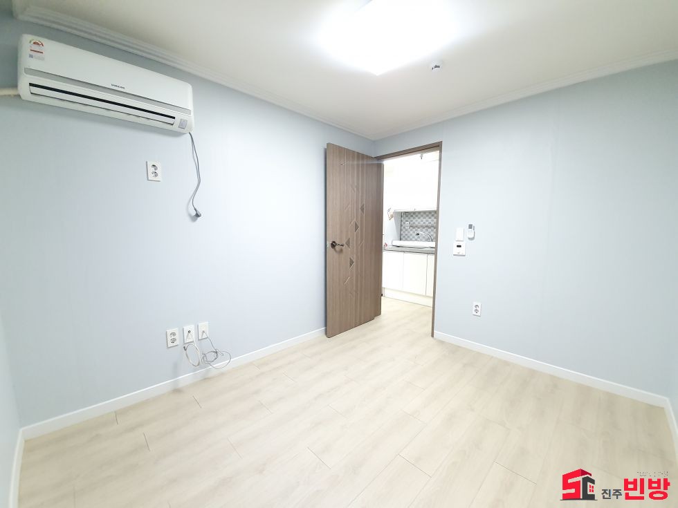 경남 진주시 상대동 311-122 ※1+1 초저가※★ 삼현여고 3분 거리~~ ★ 추천방~! 월세 매물번호 12136 사진 4