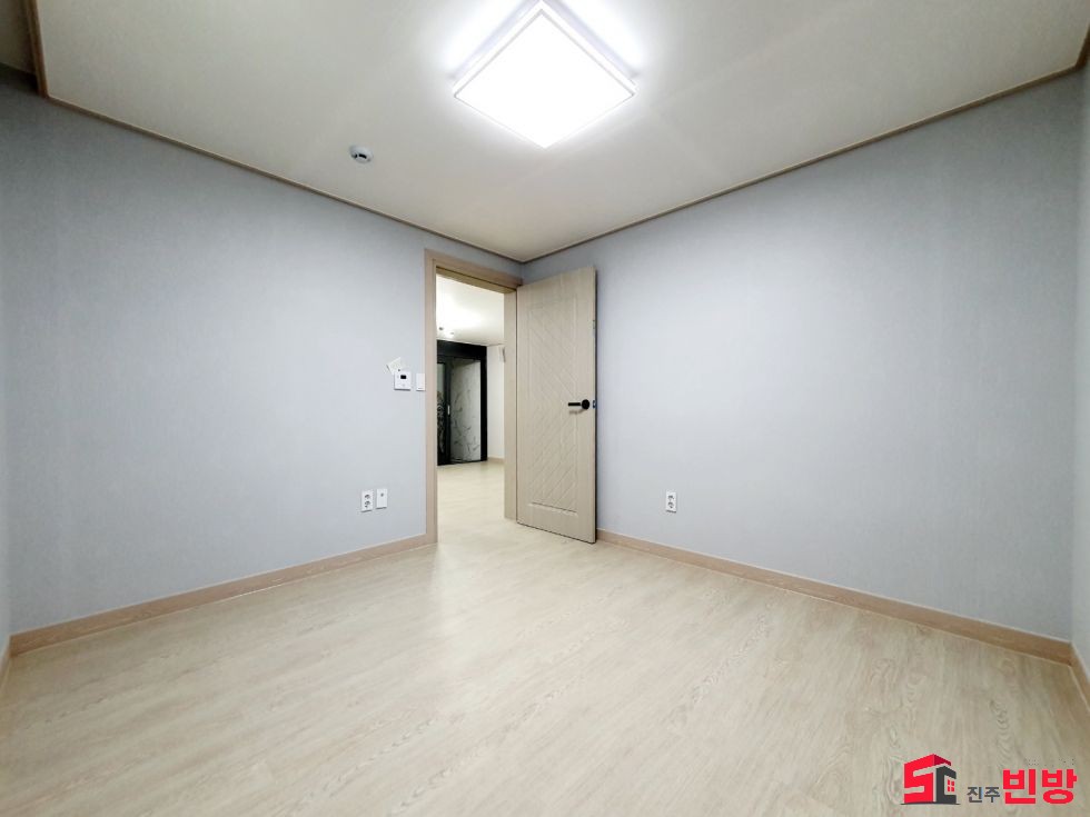 경남 진주시 상대동 296-112 진주에서 제일큰 원플원룸 초대형 선착순1명 월세 매물번호 12355 사진 7