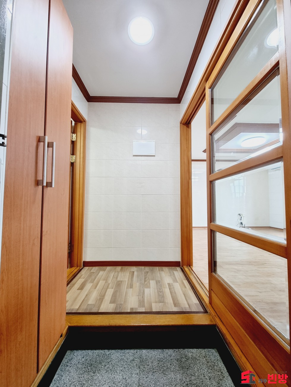 경남 진주시 상대동 300-51 T 상대동 삼현여고 부근 대박 넓은 1+1 채광 좋고 사이즈 좋고! 월세 매물번호 14689 사진 2