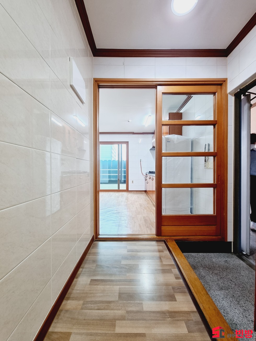 경남 진주시 상대동 300-51 T 상대동 삼현여고 부근 대박 넓은 1+1 채광 좋고 사이즈 좋고! 월세 매물번호 14689 사진 4
