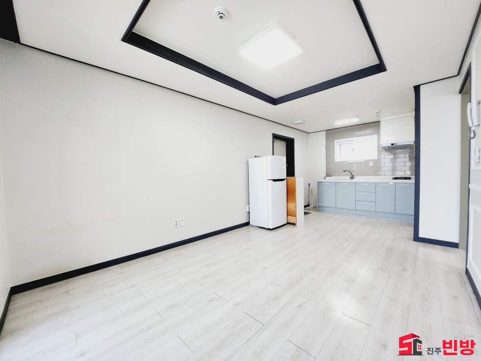 경남 진주시 하대동 430-2 #하대동 제일여고부근 신축# 넓은 거실과 깔끔한 인테리어! 풀옵션 원플원룸 반전세, 올전세 임대 월세 매물번호 16894 사진 2