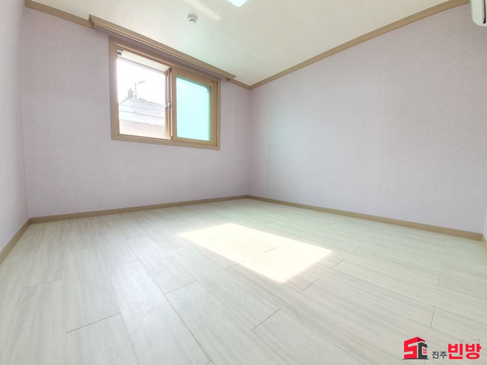 경남 진주시 하대동 하대동 108-28 ※1+1 너무크다~※★ 35종점 2분거리~~ ★ 추천방~! 월세 매물번호 12154 사진 5