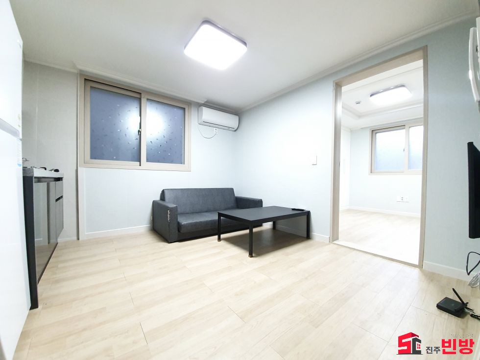경남 진주시 하대동 하대동 320-27 ※1+1 너무이쁜방※★ 홈플러스 3분 거리~~ ★ 추천방~! 전월 월세 매물번호 12190 사진 2