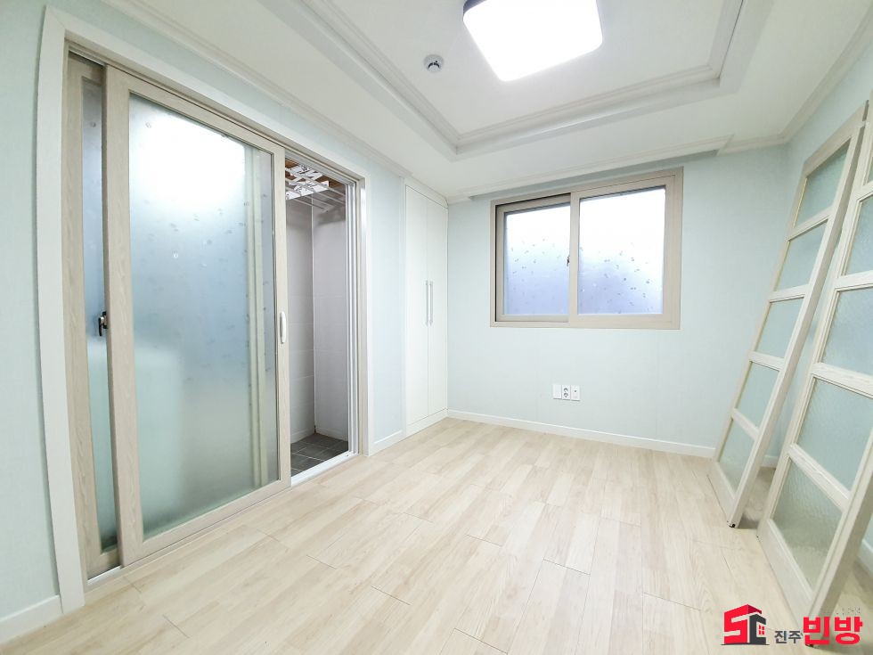 경남 진주시 하대동 하대동 320-27 ※1+1 너무이쁜방※★ 홈플러스 3분 거리~~ ★ 추천방~! 전월 월세 매물번호 12190 사진 4