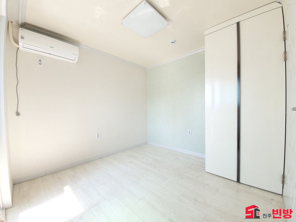 경남 진주시 하대동 하대동 320-5 ※1+1 올 화이트 풀옵션※★ 탑마트 2분 거리~~ ★ 추천방~! 전월 월세 매물번호 12166 사진 6