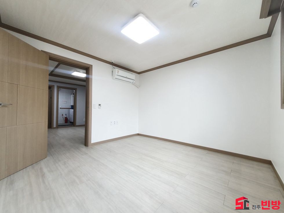 경남 진주시 하대동 하대동 108-28 ※1+1 신축 꿀방 투척※★ 35종점 1분거리~~ ★ 추천방~! 월세 매물번호 12156 사진 3