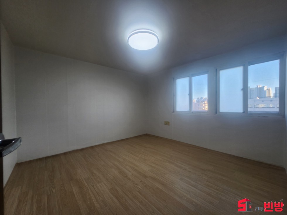 경남 진주시 상평동 236-3 *상평동* 테라스 딸린 컨디션 좋은 독채 쓰리룸 임대!! 월세 매물번호 17190 사진 5