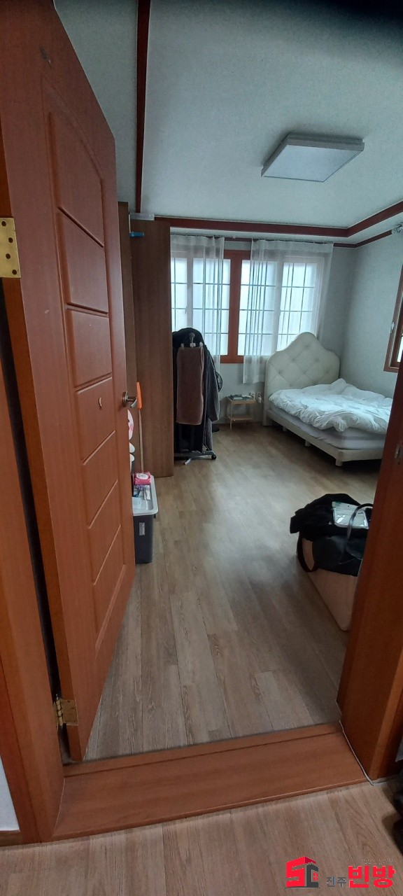 경남 진주시 평거동 727-4 Q * 평거동 리모델링한 깨끗한 쓰리룸 * 올전세도 가능해요~~ 월세 매물번호 15487 사진 5
