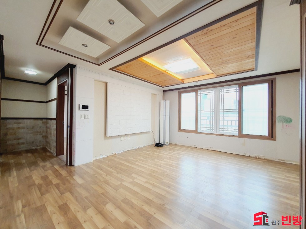 경남 진주시 칠암동 524-3 G#주인세대쓰리룸# 초호화 칠암동 채광좋음 월세 매물번호 15127 사진 1