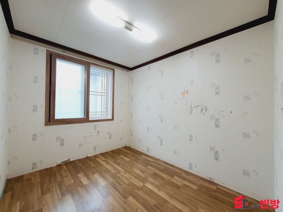 경남 진주시 칠암동 524-3 G#주인세대쓰리룸# 초호화 칠암동 채광좋음 월세 매물번호 15127 사진 10