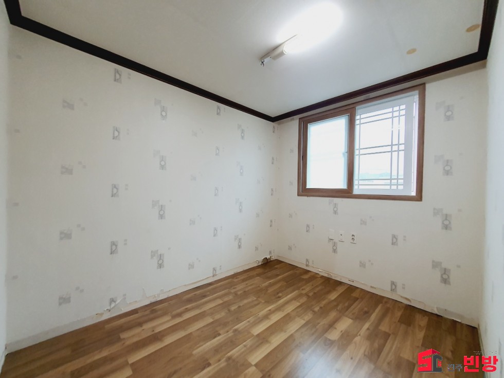 경남 진주시 칠암동 524-3 G#주인세대쓰리룸# 초호화 칠암동 채광좋음 월세 매물번호 15127 사진 13