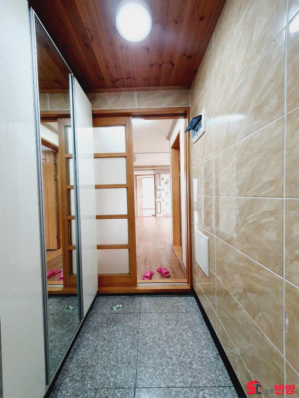 경남 진주시 하대동 350-3 도동초 35번종점부근 25평 대형 쓰리룸 월세 매물번호 14720 사진 14