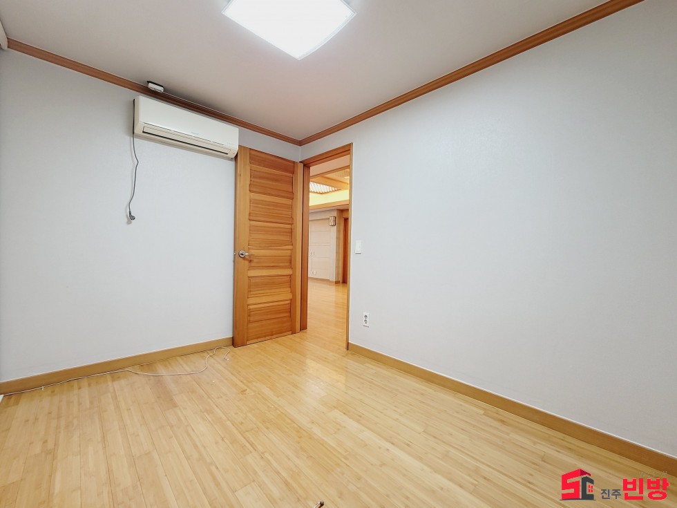 경남 진주시 상대동 287-16 ♤긴급!! 상대동 시청인근 올리모델링 쓰리룸 반려동물가능!!! 2층단독주택!!!!!♤ 월세 매물번호 14685 사진 13