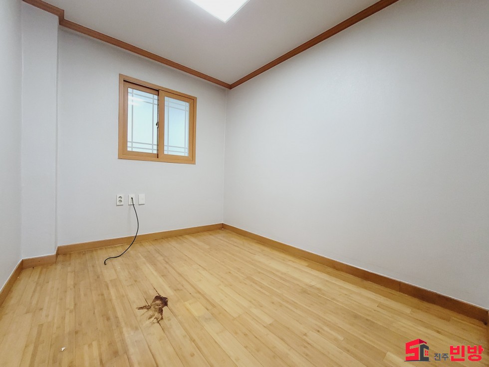 경남 진주시 상대동 287-16 ♤긴급!! 상대동 시청인근 올리모델링 쓰리룸 반려동물가능!!! 2층단독주택!!!!!♤ 월세 매물번호 14685 사진 14