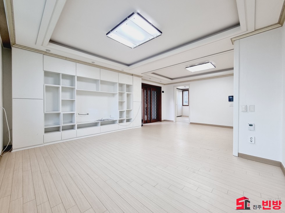 경남 진주시 이현동 314-4 H §2층 단독세대§스파풀+붙박이장 30평대 전용옥상까지~ 초특급 쓰리룸 월세 매물번호 14054 사진 3