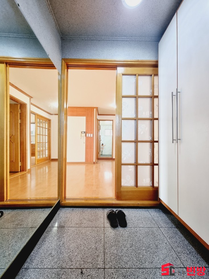 경남 진주시 상대동 275-3 H §투룸가격 쓰리룸§붙박이장+전용옥상 겸비한 엄~청 넓은 쓰리룸 월세 매물번호 14428 사진 2