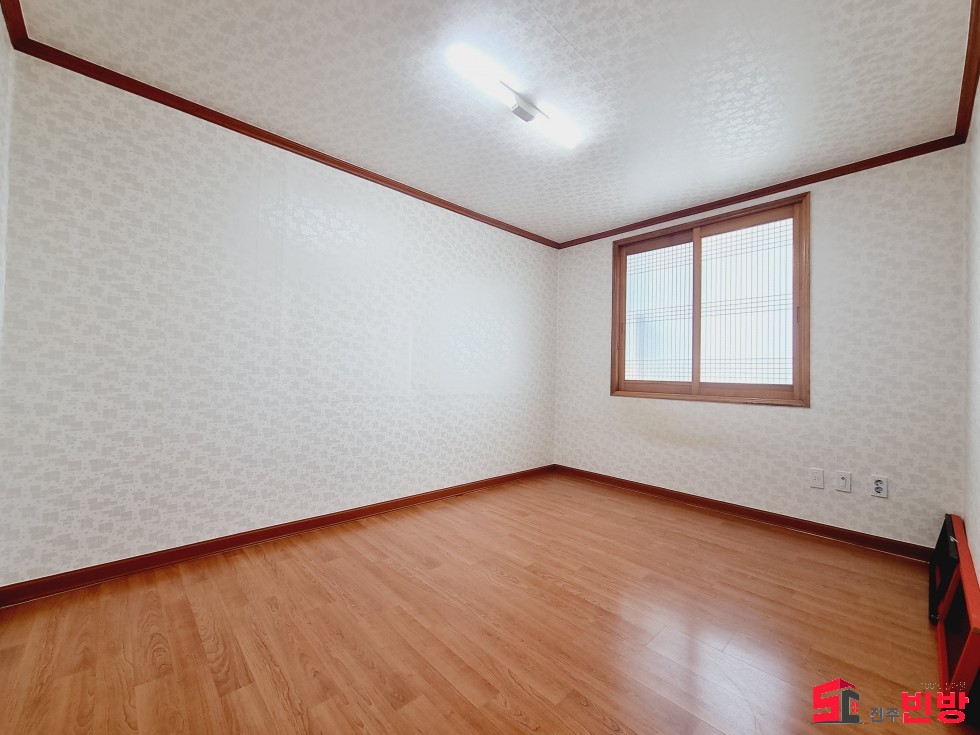경남 진주시 상대동 275-3 H §투룸가격 쓰리룸§붙박이장+전용옥상 겸비한 엄~청 넓은 쓰리룸 월세 매물번호 14428 사진 7