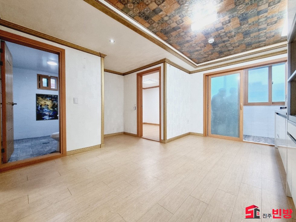 경남 진주시 상대동 311-43 ♤삼현여고 근처!!! 리모델링 쓰리룸. 전월세 조절가능 ♤ 월세 매물번호 14022 사진 11