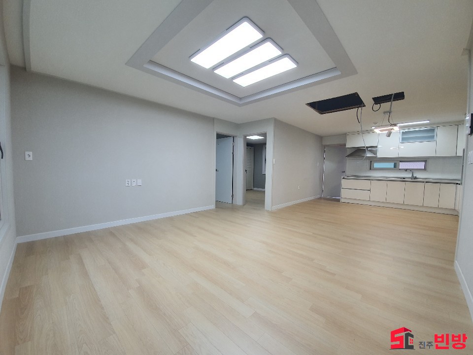 경남 진주시 상대동 615-36 (신영펠리스) G#초꿀매물#시청근처 월드컵운동장 주인세대 쓰리룸 월세 매물번호 12944 사진 2