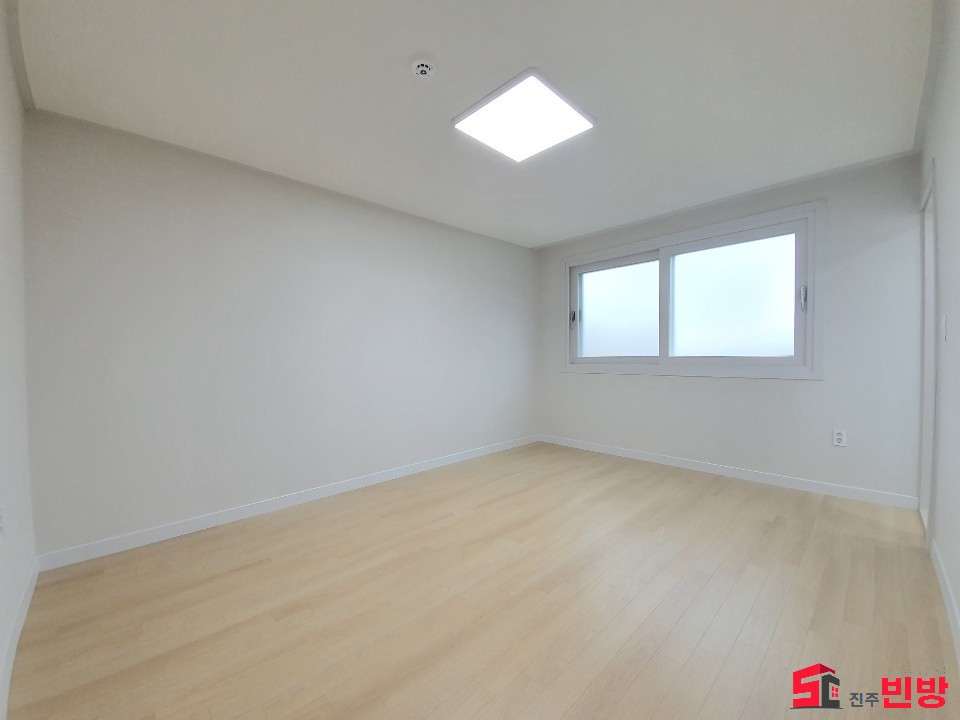 경남 진주시 상대동 615-36 (신영펠리스) G#초꿀매물#시청근처 월드컵운동장 주인세대 쓰리룸 월세 매물번호 12944 사진 7