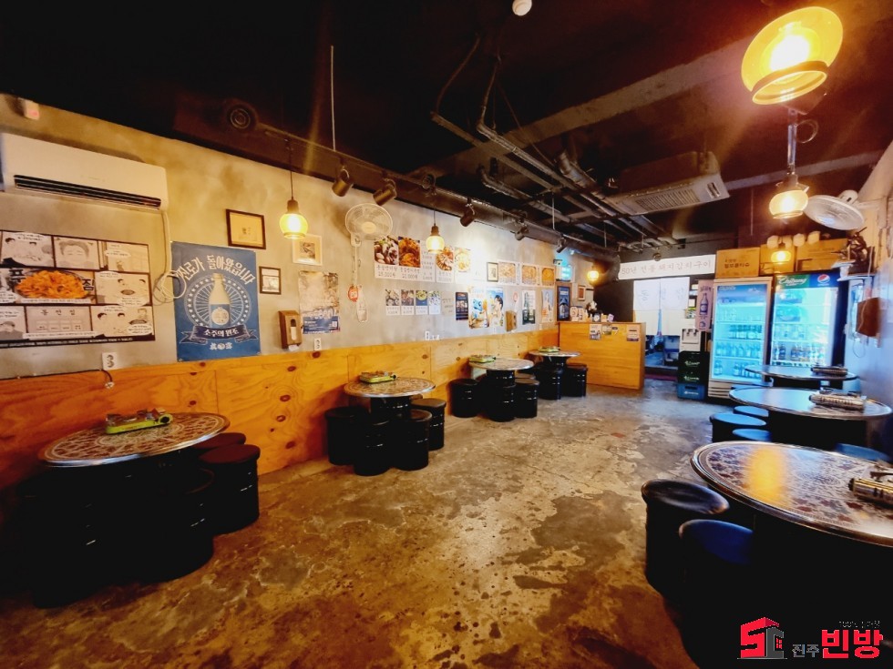 경남 진주시 중안동 2-9 #떳다상가# 계동 먹자골목 저렴한 월세 인테리어완비 몸만들어오세요 월세 매물번호 15655 사진 3