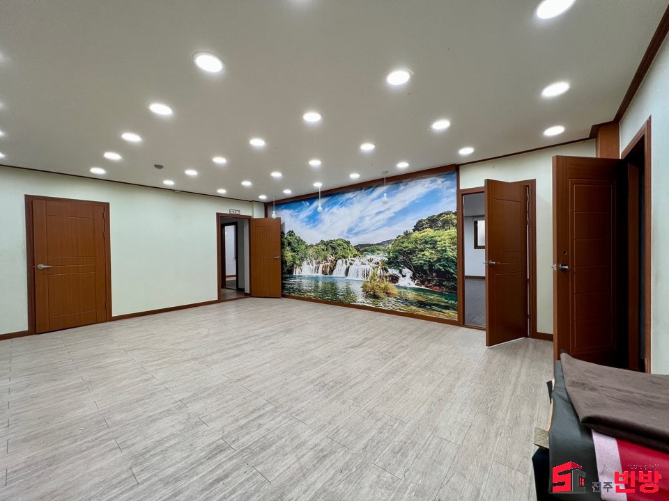 경남 진주시 장대동 55-8 에어컨풀 60평 다갖춰진 사무실이 6평 금액에 나왔네요 월세 매물번호 16919 사진 1