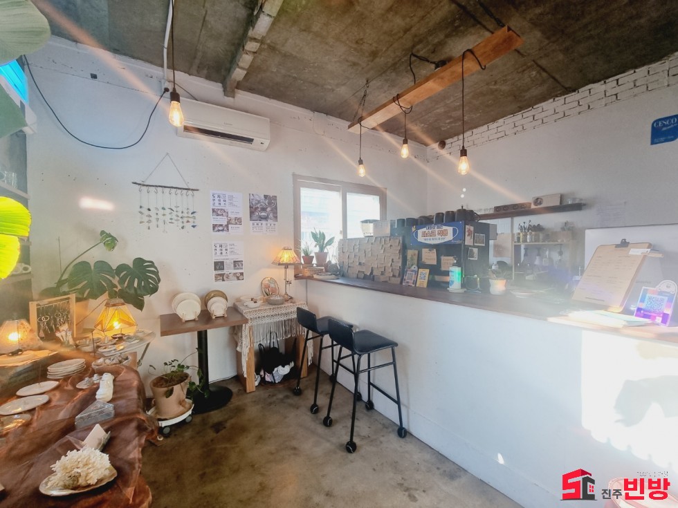 경남 진주시 신안동 786-32 #떳다상가# 신안동 분위기좋은 커피숍 양도양수 합니다!!!!! 월세 매물번호 15504 사진 4