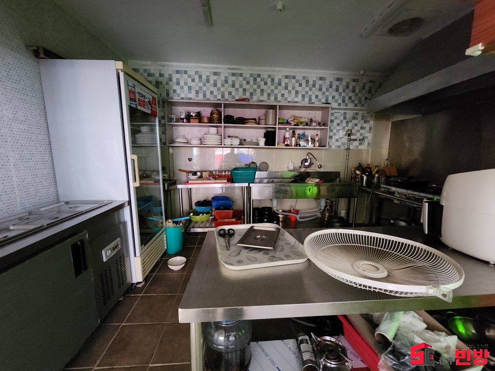 경남 진주시 상봉동 1039-1 상가 R 상가 봉곡로타리 부근 각지 최고의 위치 월세 매물번호 16520 사진 2