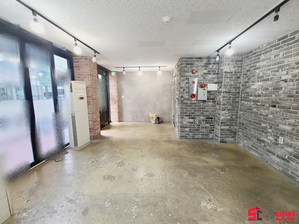 경남 진주시 호탄동 637-1 대로변 주차좋고 인테리어 좋은 상가임대 월세 매물번호 16417 사진 7