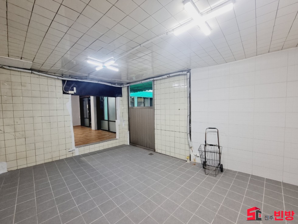 경남 진주시 평안동 181 #떳다상가# 갤러리아 백화점인근 마당쓸수있는 상가점포 임대 월세 매물번호 15564 사진 7