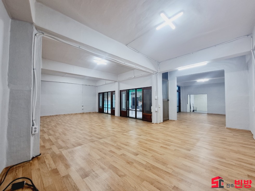 경남 진주시 평안동 181 #떳다상가# 갤러리아 백화점인근 마당쓸수있는 상가점포 임대 월세 매물번호 15564 사진 12