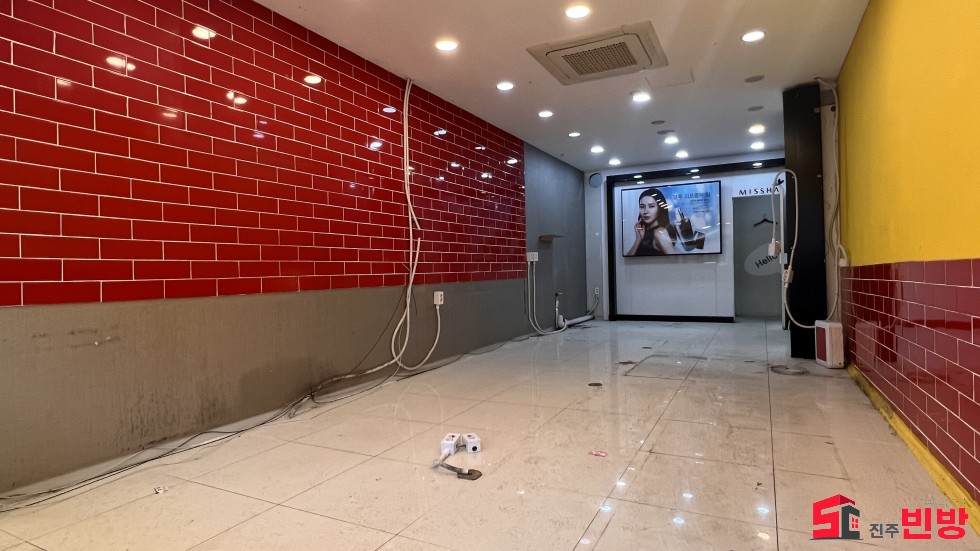 경남 진주시 신안동 581-3 ♠신안동상가♠법원부근대로변초강추상가! 월세 매물번호 15527 사진 1