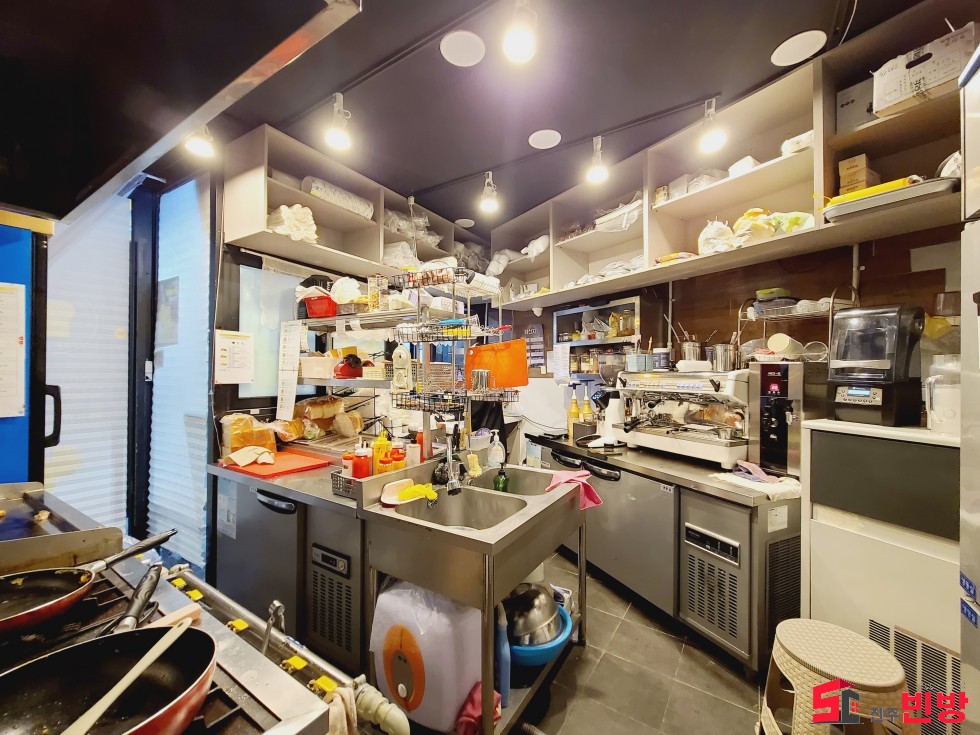 경남 진주시 대안동 15-1 시내 한복판 초저가 상가 임대 월세 매물번호 15502 사진 1