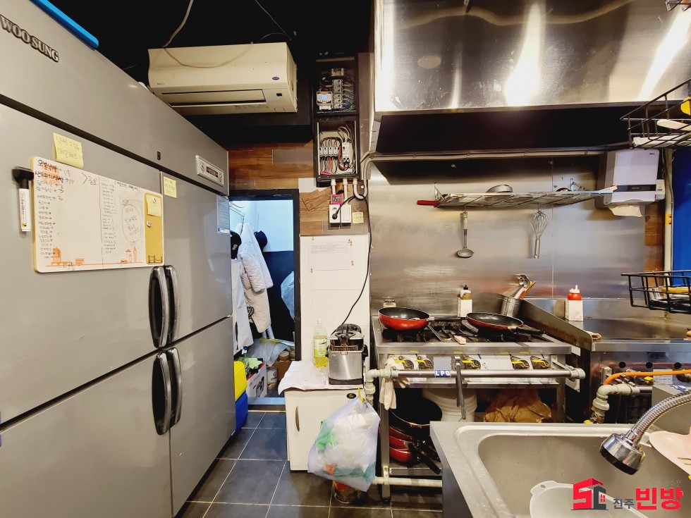 경남 진주시 대안동 15-1 시내 한복판 초저가 상가 임대 월세 매물번호 15502 사진 3