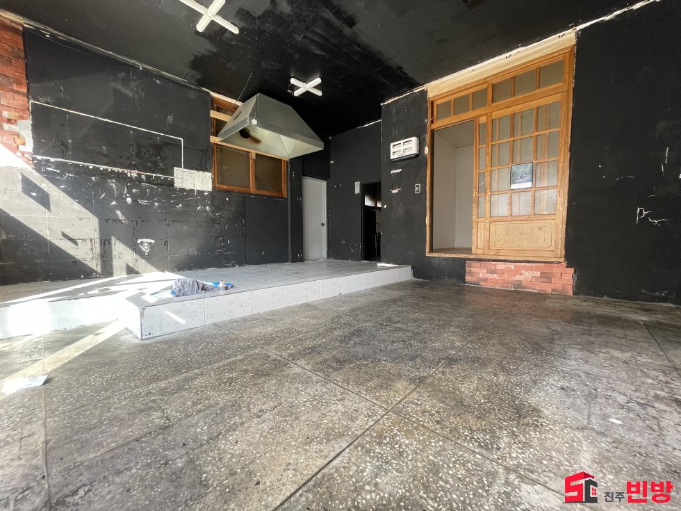 경남 진주시 신안동 443-11 1층 ☆신안동 위치 저렴한 코시국에 골목에 위치한 배달전문 샵앤샵으로 하기좋은 위치 !!그리고 방하나까지!! 월세 매물번호 15456 사진 1