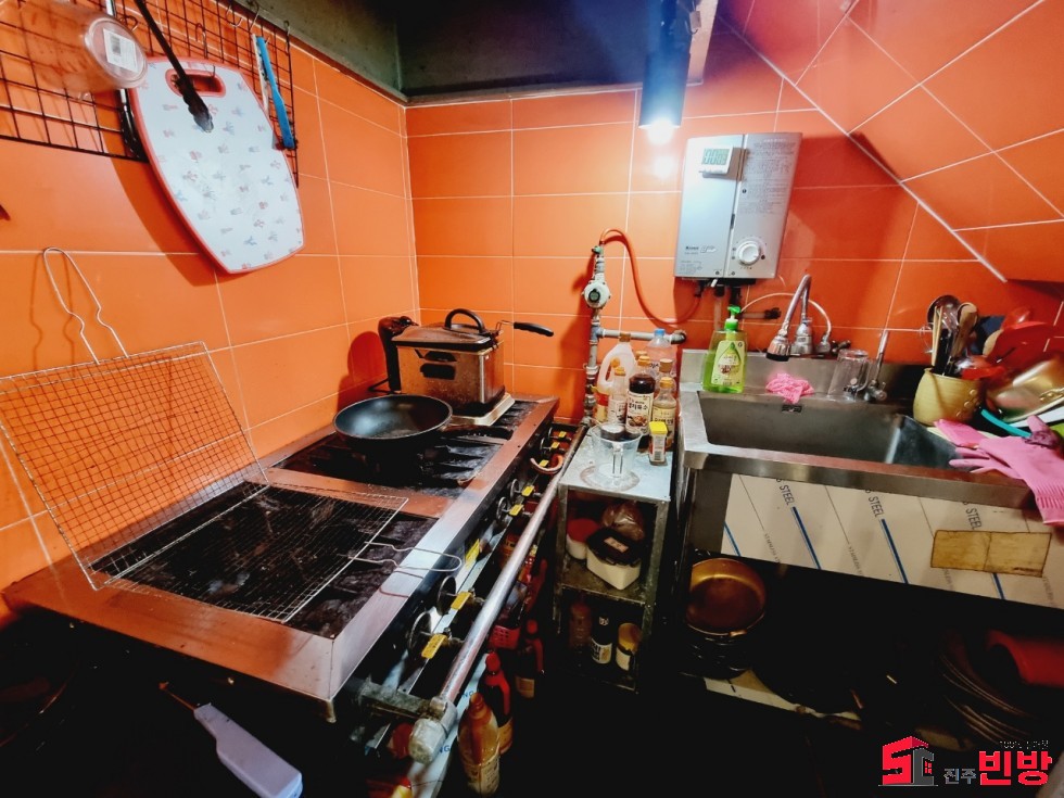 경남 진주시 상대동 300-112 #떳다상가# 삼현여중인근 술집,밥집,배달음식점 강추 매물!!! 월세 매물번호 15337 사진 4