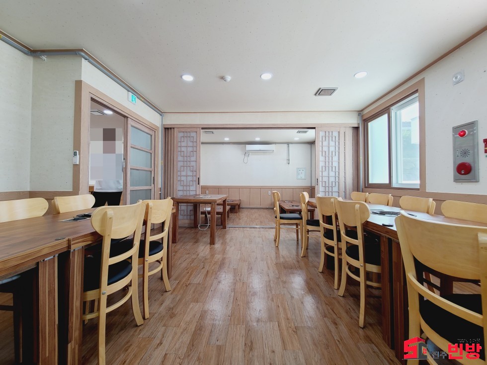 경남 진주시 신안동 889-8 T 신안동 시설완비 되어있는 식당하기 좋은 상가!! 넓은 주차장까지 권시비X 월세 매물번호 14773 사진 9