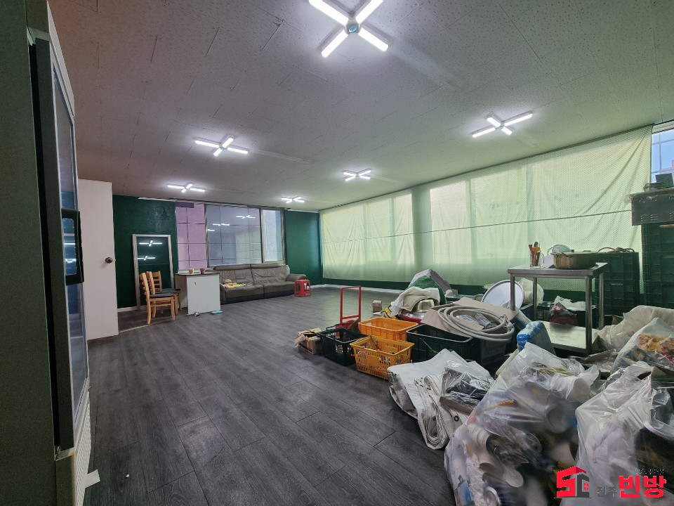 경남 진주시 하대동 126-3 ＃떳다사무실＃ 하대동 동진초인근 대로변 30평대 사무실! 월세 매물번호 13892 사진 1