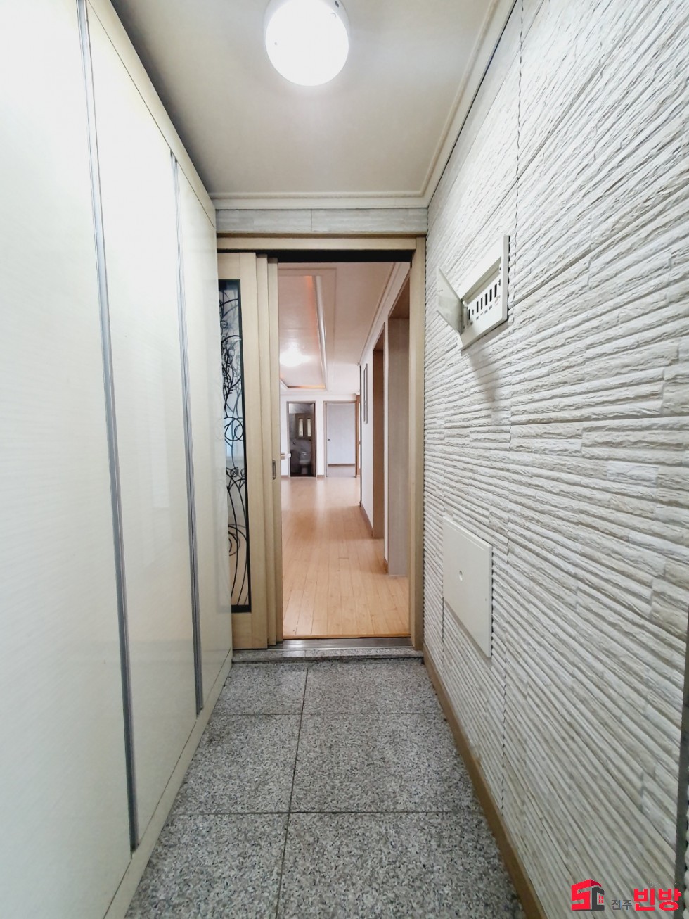 경남 진주시 호탄동 619-20 ~초대박매물~남강워터피아부근 주인세대 쓰리룸 월세 매물번호 14127 사진 16