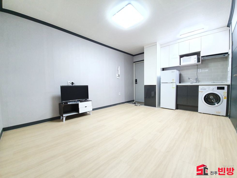 경남 진주시 상대동 상대동 296-42 ※신축 첫입주 1+1 ※★ 시청 건너편 1분★ 월세 매물번호 12120 사진 1