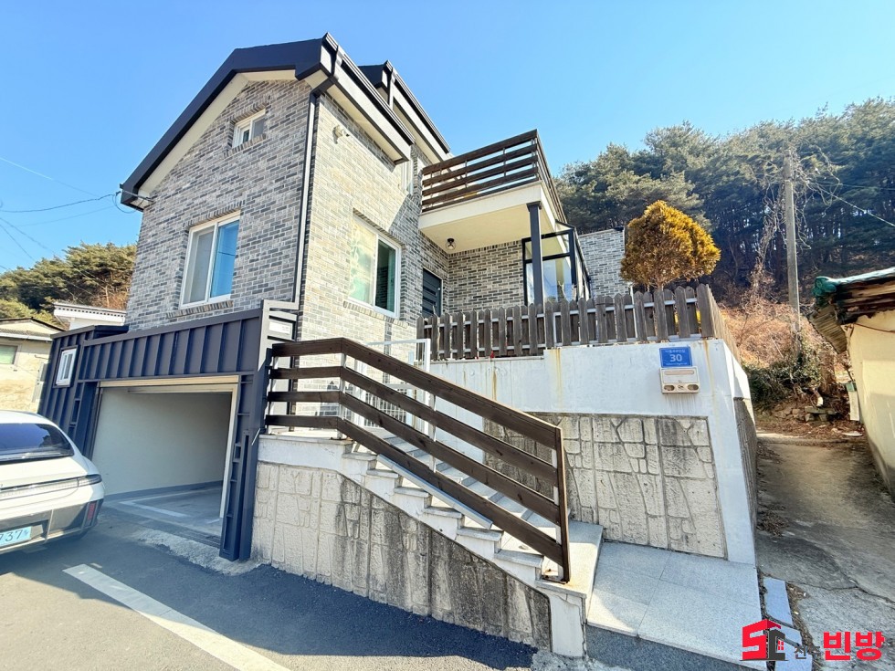 경남 진주시 유곡동 338-3 주건축물제1동 #신축 저렴한 전세 복층쓰리룸# 복층포함 40평, 방마다 시스템에어컨, 화장실3개 매매 매물번호 17015 사진 1