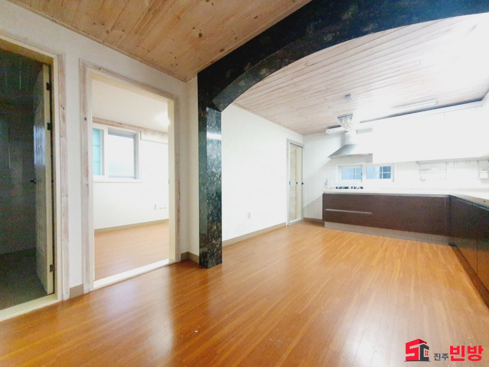 경남 진주시 상대동 296-37 상대동 강변 진주시청부근 주인세대 쓰리룸 월세 매물번호 13848 사진 2