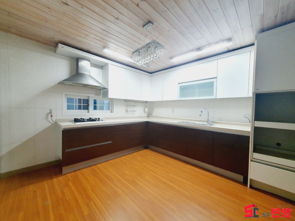 경남 진주시 상대동 296-37 상대동 강변 진주시청부근 주인세대 쓰리룸 월세 매물번호 13848 사진 7