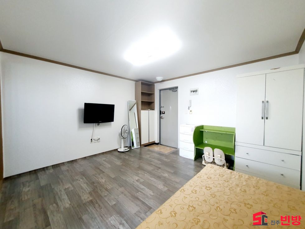 경남 진주시 신안동 12-37 F교대 정문 부근 TV포함 풀옵션 가성비 원룸!! 월세 매물번호 11969 사진 1