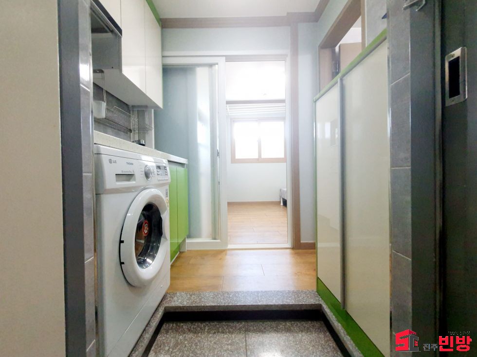 경남 진주시 신안동 11-35 교대 정문 저렴한 풀옵션 원룸~몸만 들어오세요~ 월세 매물번호 11968 사진 3